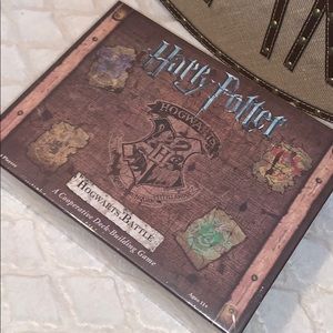 HARRY POTTER BUILD DECK GAME IN PLASTIC